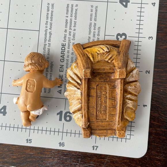 Fontanini by Roman, c1991 Nativity Scene, incl Baby Jesus, Mary, Joseph & manger - Picture 11 of 16